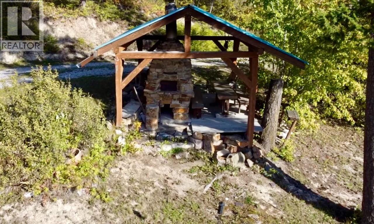 3483 Highway 95, Parson, British Columbia  V0A 1L0 - Photo 88 - 10371722