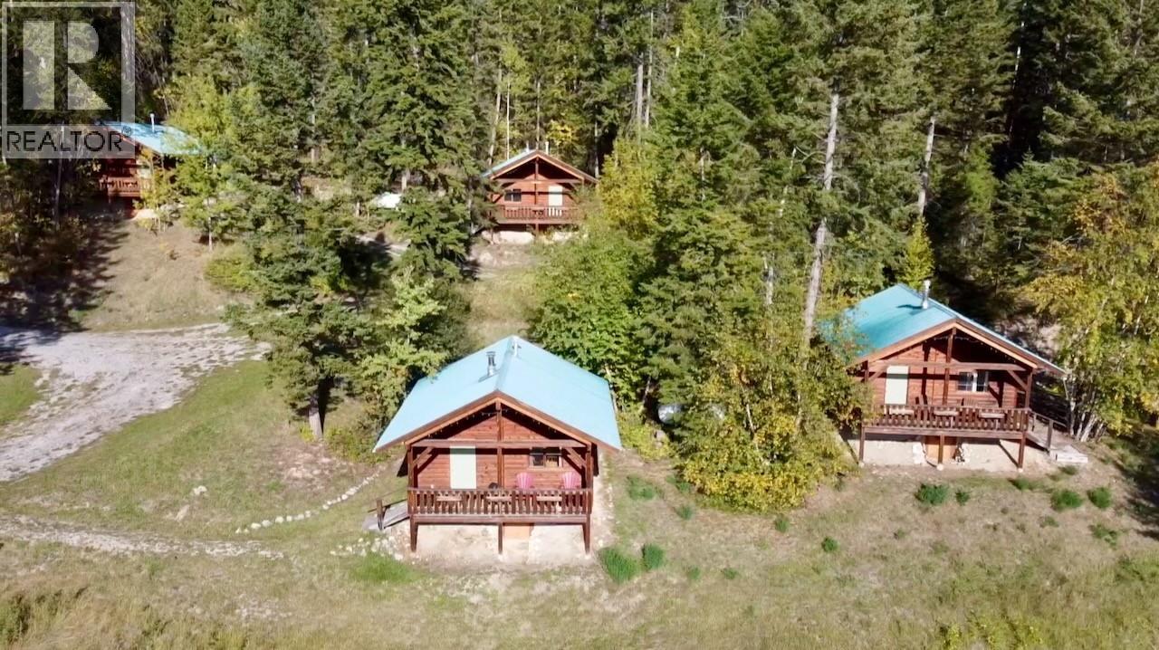 3483 Highway 95, Parson, British Columbia  V0A 1L0 - Photo 2 - 10371713