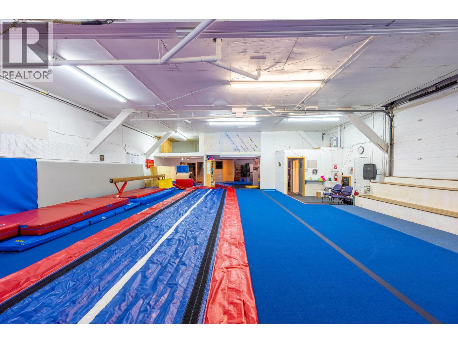 907 10th Street N, Golden, British Columbia  V0A 1H0 - Photo 5 - 10371904