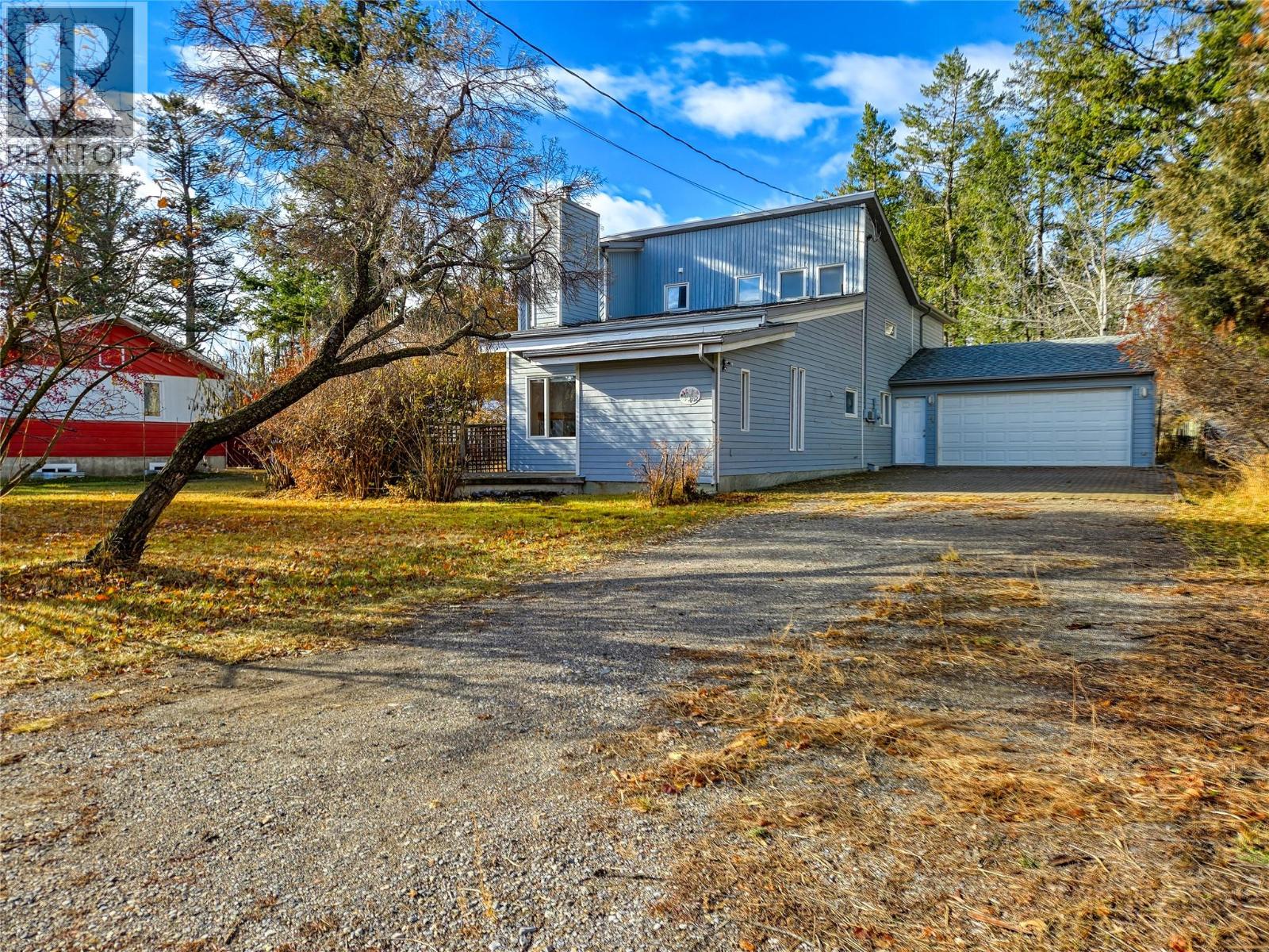 402 12th Avenue, Invermere, British Columbia