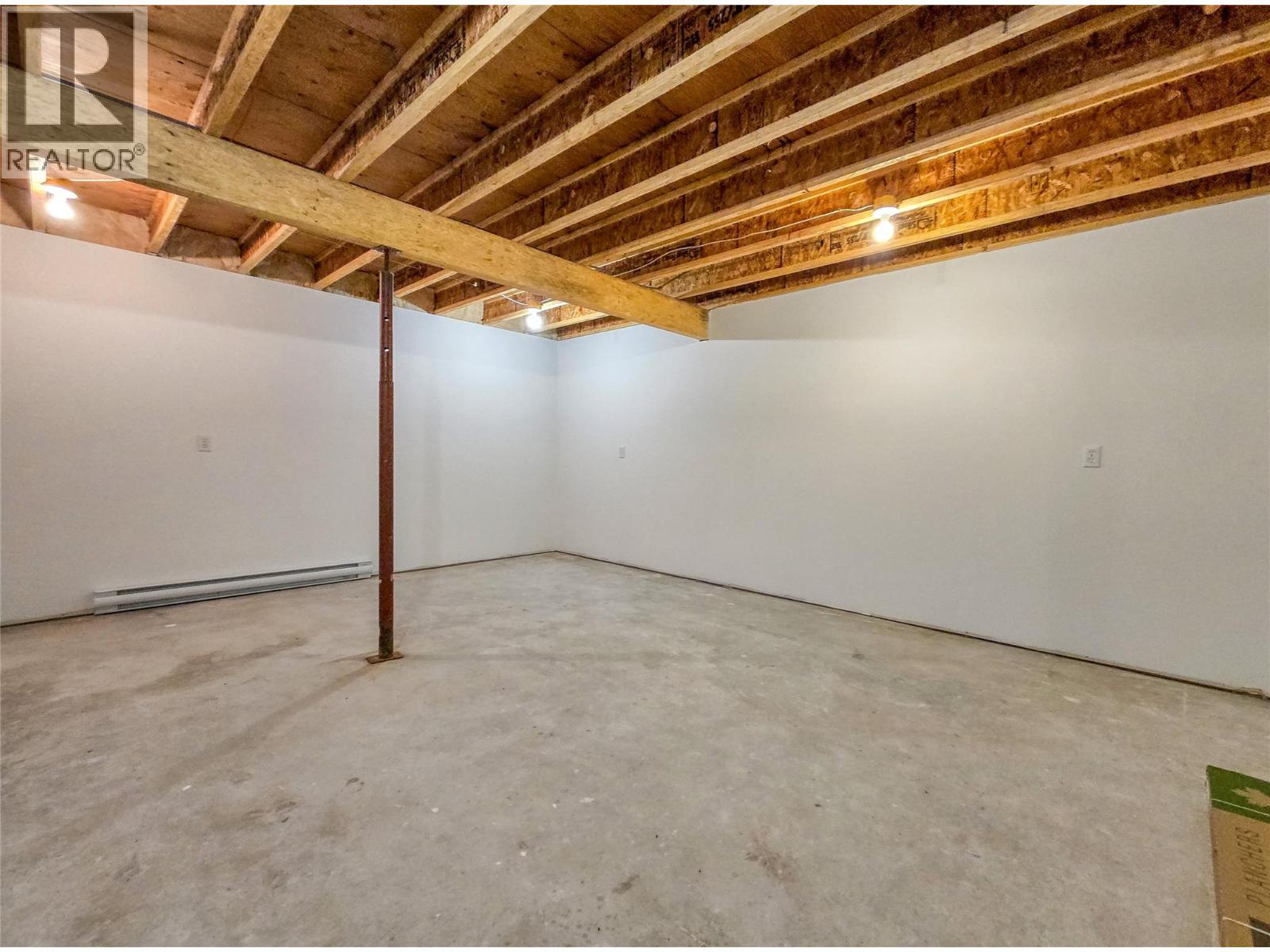 402 12th Avenue, Invermere, British Columbia  V0A 1K0 - Photo 44 - 10371907