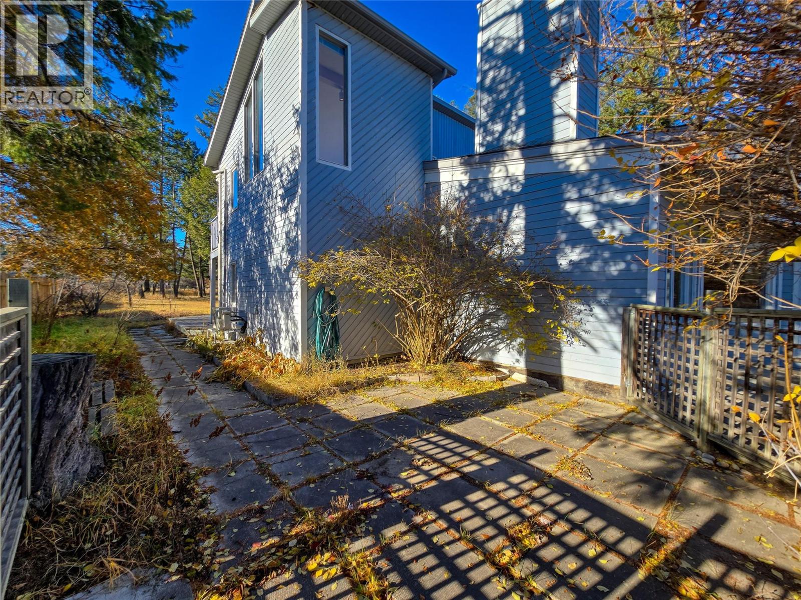 402 12th Avenue, Invermere, British Columbia  V0A 1K0 - Photo 9 - 10371907