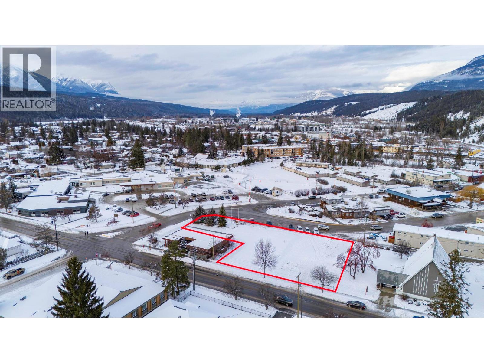 837 Park Drive, Golden, British Columbia  V0A 1H0 - Photo 3 - 10371993