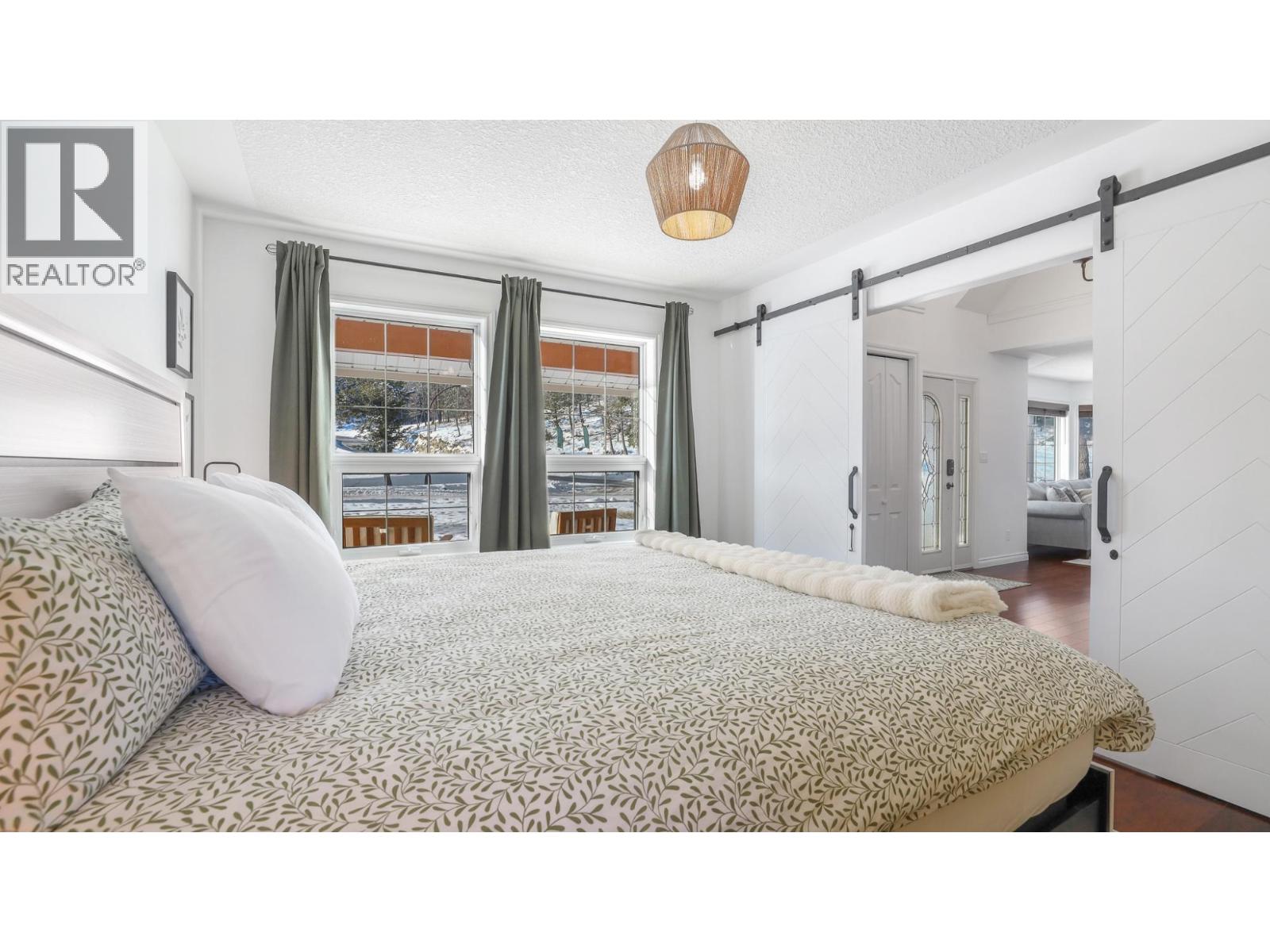 945 Westridge Way, Invermere, British Columbia  V0A 1K0 - Photo 21 - 10372013