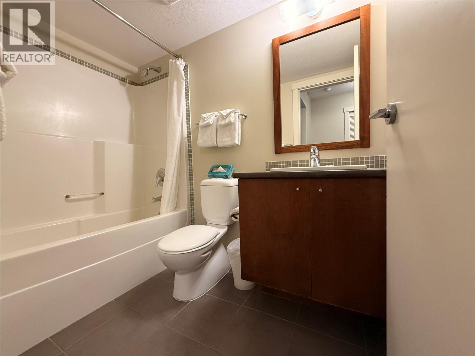 2049 Summit Drive Unit# 123b, Panorama, British Columbia  V0A 1T0 - Photo 26 - 10372348