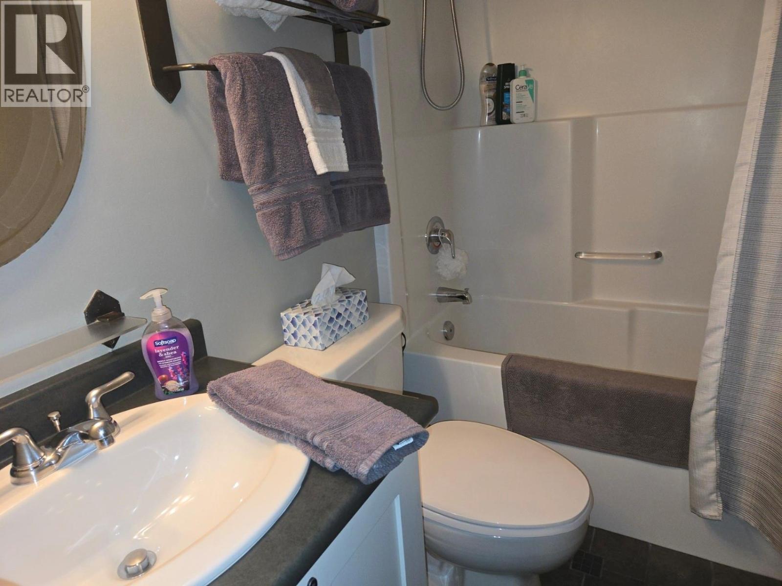 2070 Summit Drive Unit# 303, Panorama, British Columbia  V0A 1T0 - Photo 15 - 10372368