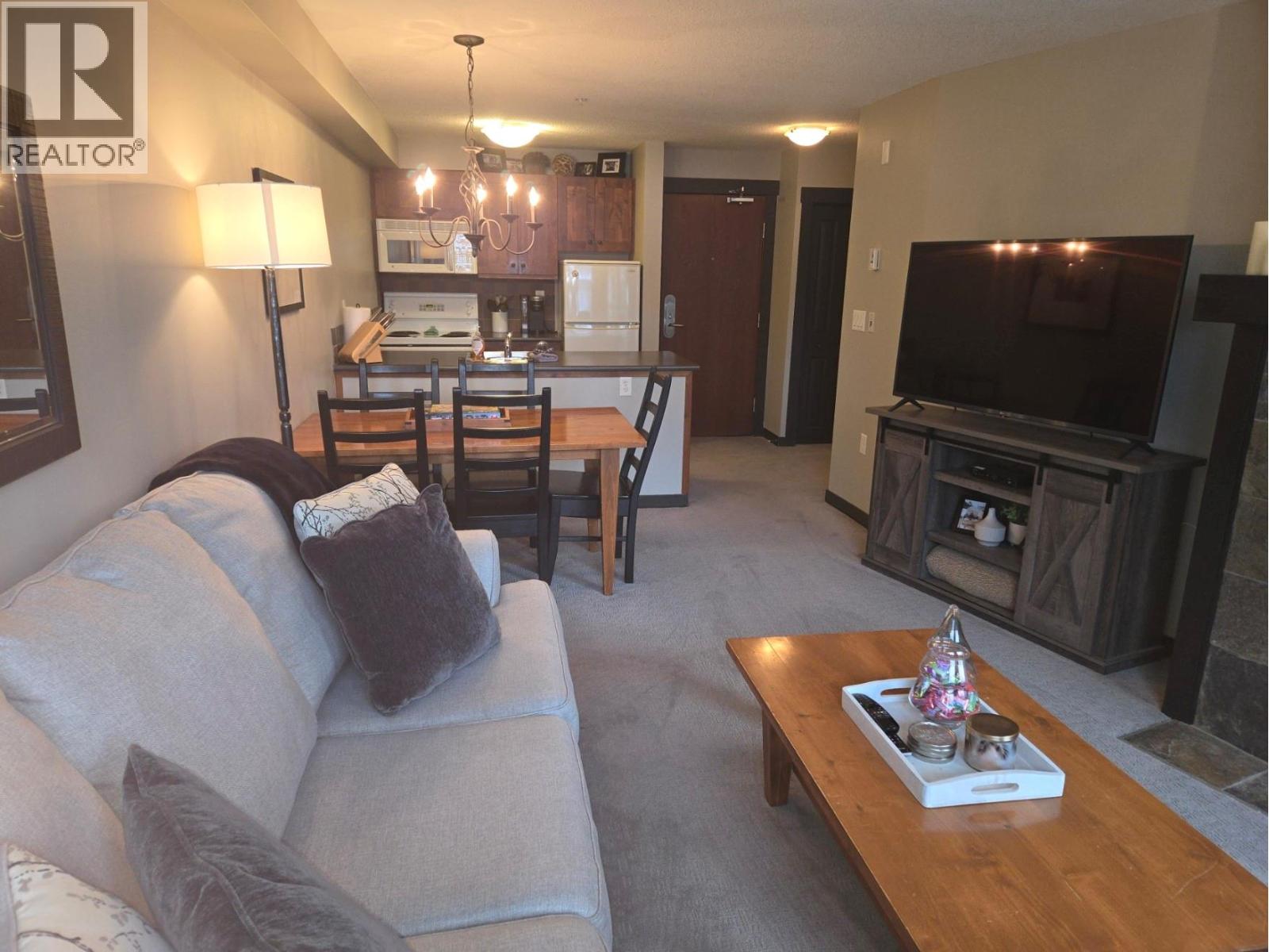 2070 Summit Drive Unit# 303, Panorama, British Columbia  V0A 1T0 - Photo 7 - 10372368