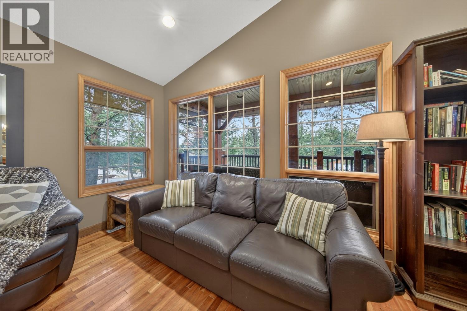 860 Timbermont Road, Invermere, British Columbia  V0A 1K3 - Photo 12 - 10372589