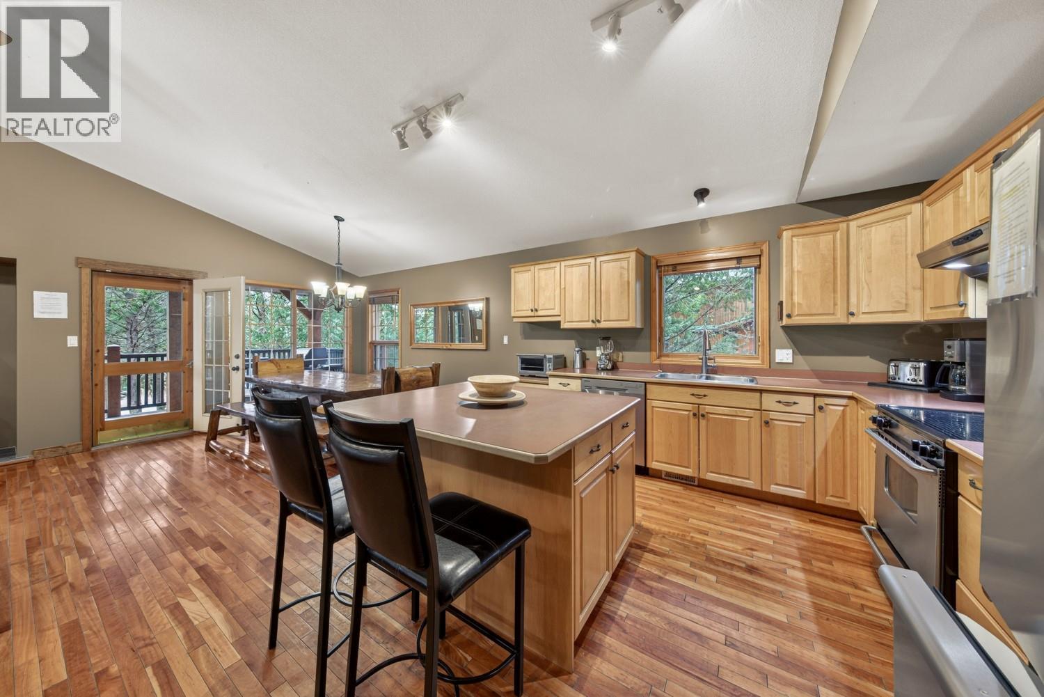 860 Timbermont Road, Invermere, British Columbia  V0A 1K3 - Photo 25 - 10372589