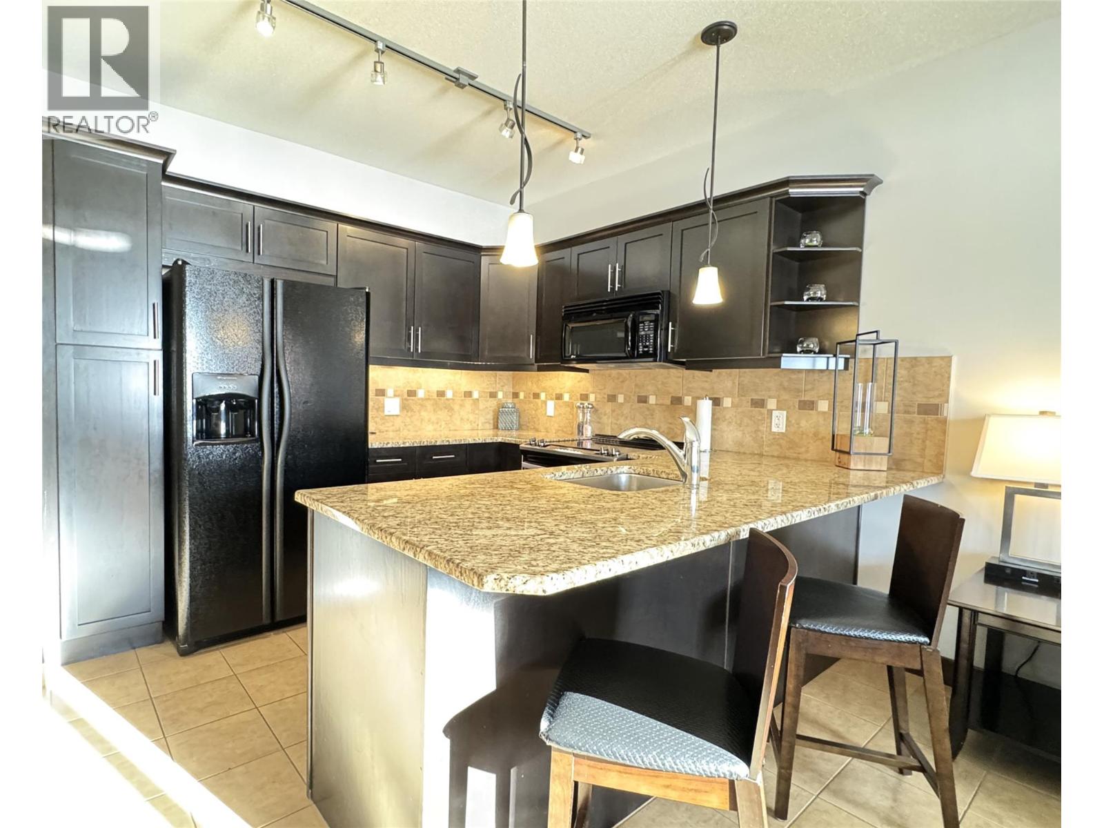 800 Bighorn Boulevard Unit# 812f, Radium Hot Springs, British Columbia  V0A 1M0 - Photo 16 - 10372037