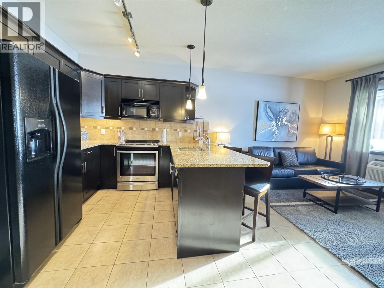 800 Bighorn Boulevard Unit# 812g, Radium Hot Springs, British Columbia  V0A 1M0 - Photo 18 - 10372044