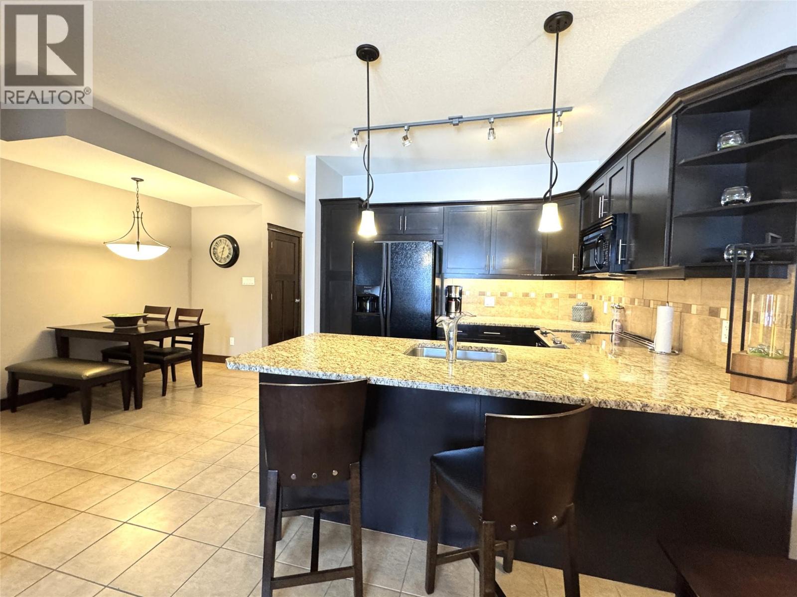 800 Bighorn Boulevard Unit# 812g, Radium Hot Springs, British Columbia  V0A 1M0 - Photo 19 - 10372044