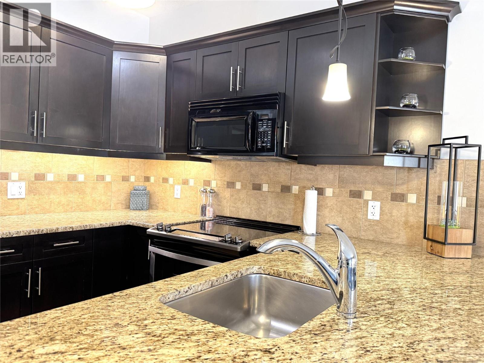 800 Bighorn Boulevard Unit# 812g, Radium Hot Springs, British Columbia  V0A 1M0 - Photo 23 - 10372044