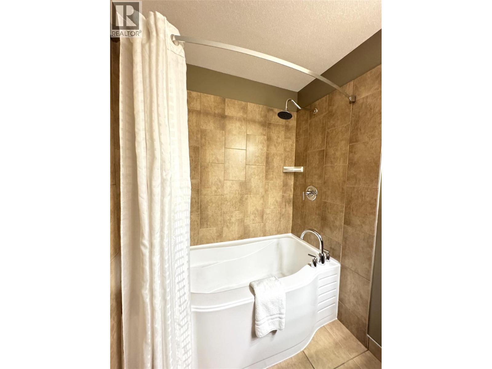 800 Bighorn Boulevard Unit# 812g, Radium Hot Springs, British Columbia  V0A 1M0 - Photo 28 - 10372044