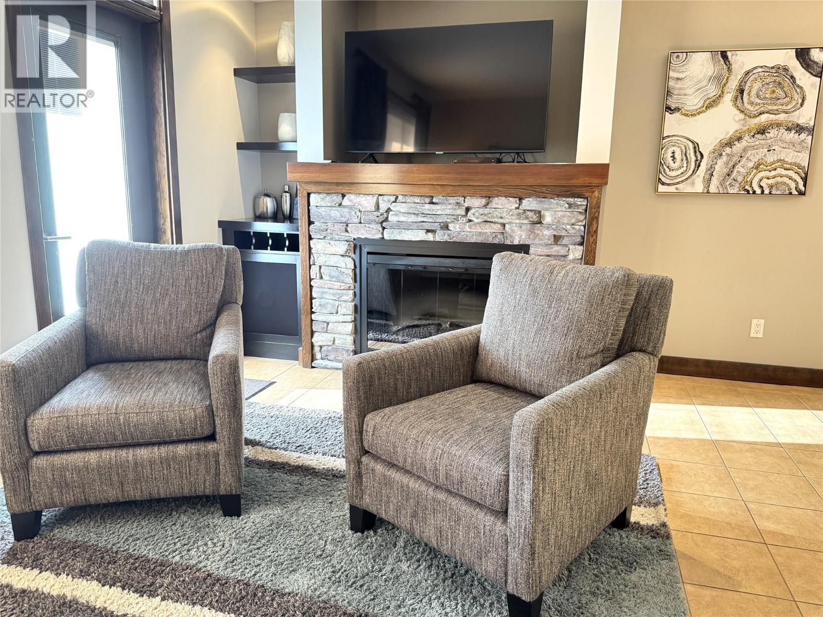 800 Bighorn Boulevard Unit# 812g, Radium Hot Springs, British Columbia  V0A 1M0 - Photo 8 - 10372044