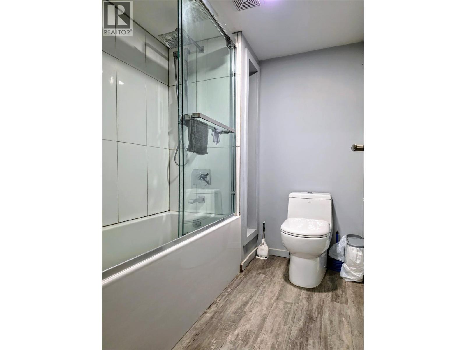 9215 Moffat Avenue, Invermere, British Columbia  V0A 1K5 - Photo 13 - 10372632