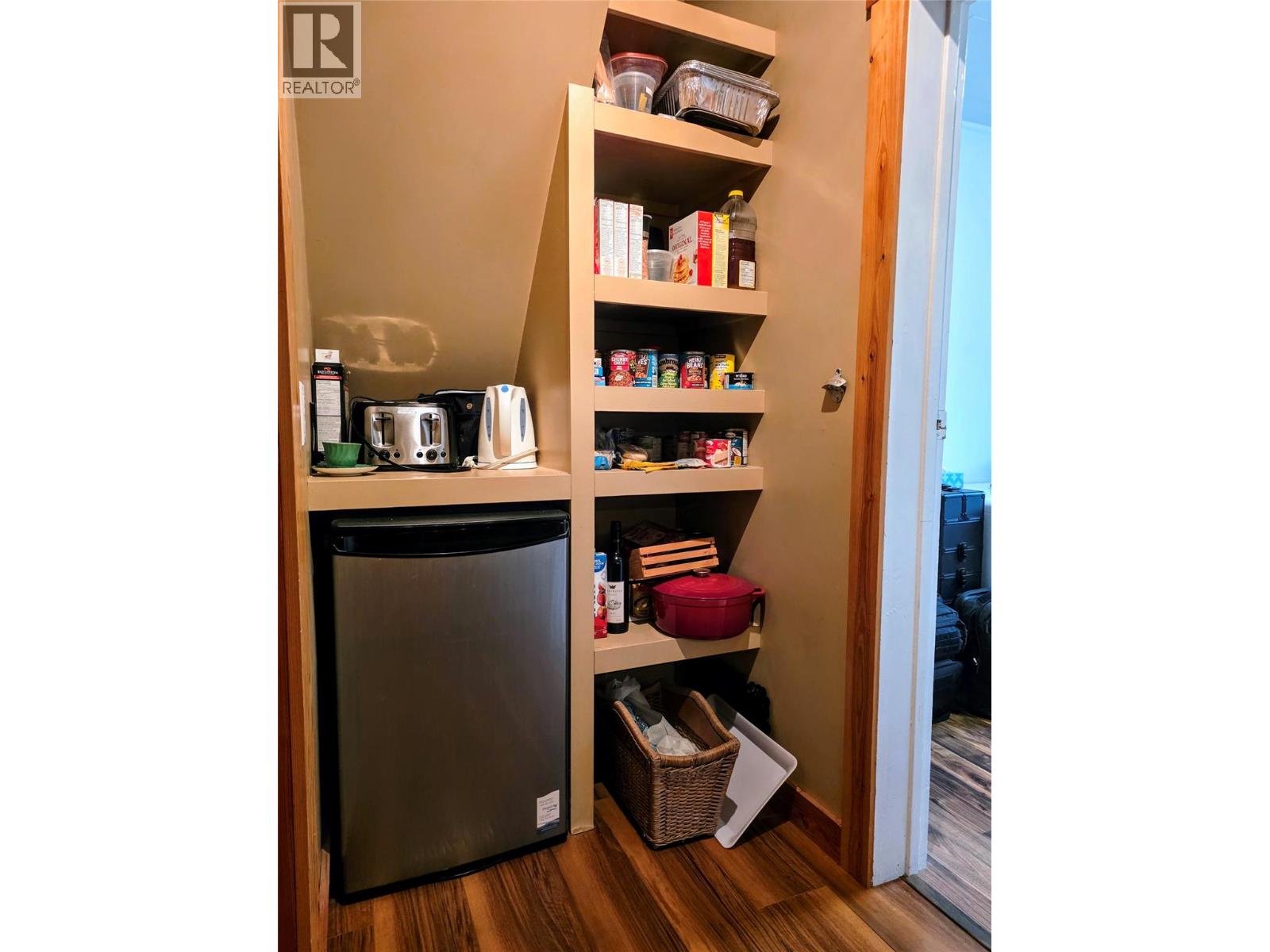 9215 Moffat Avenue, Invermere, British Columbia  V0A 1K5 - Photo 18 - 10372632