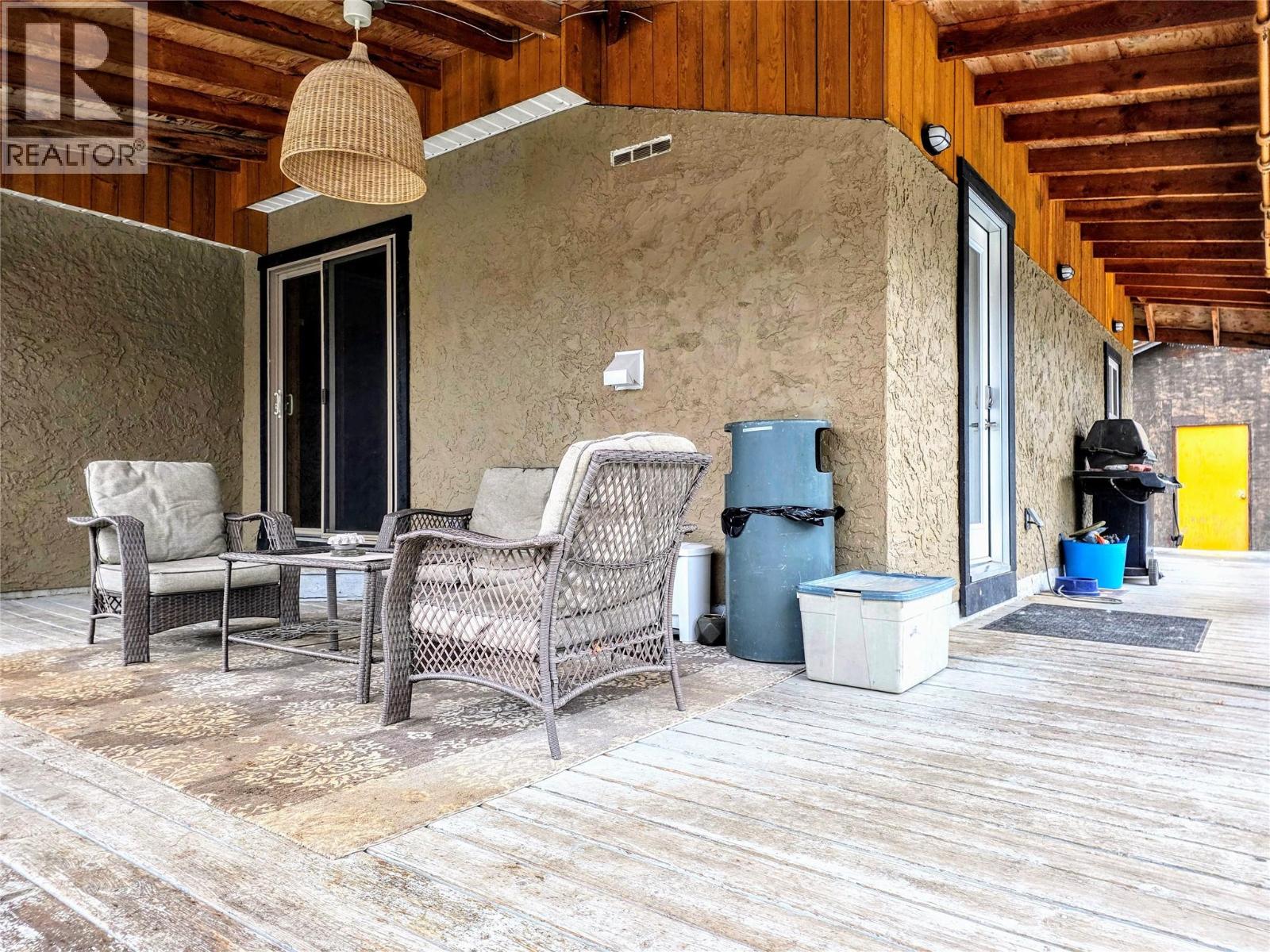 9215 Moffat Avenue, Invermere, British Columbia  V0A 1K5 - Photo 8 - 10372632