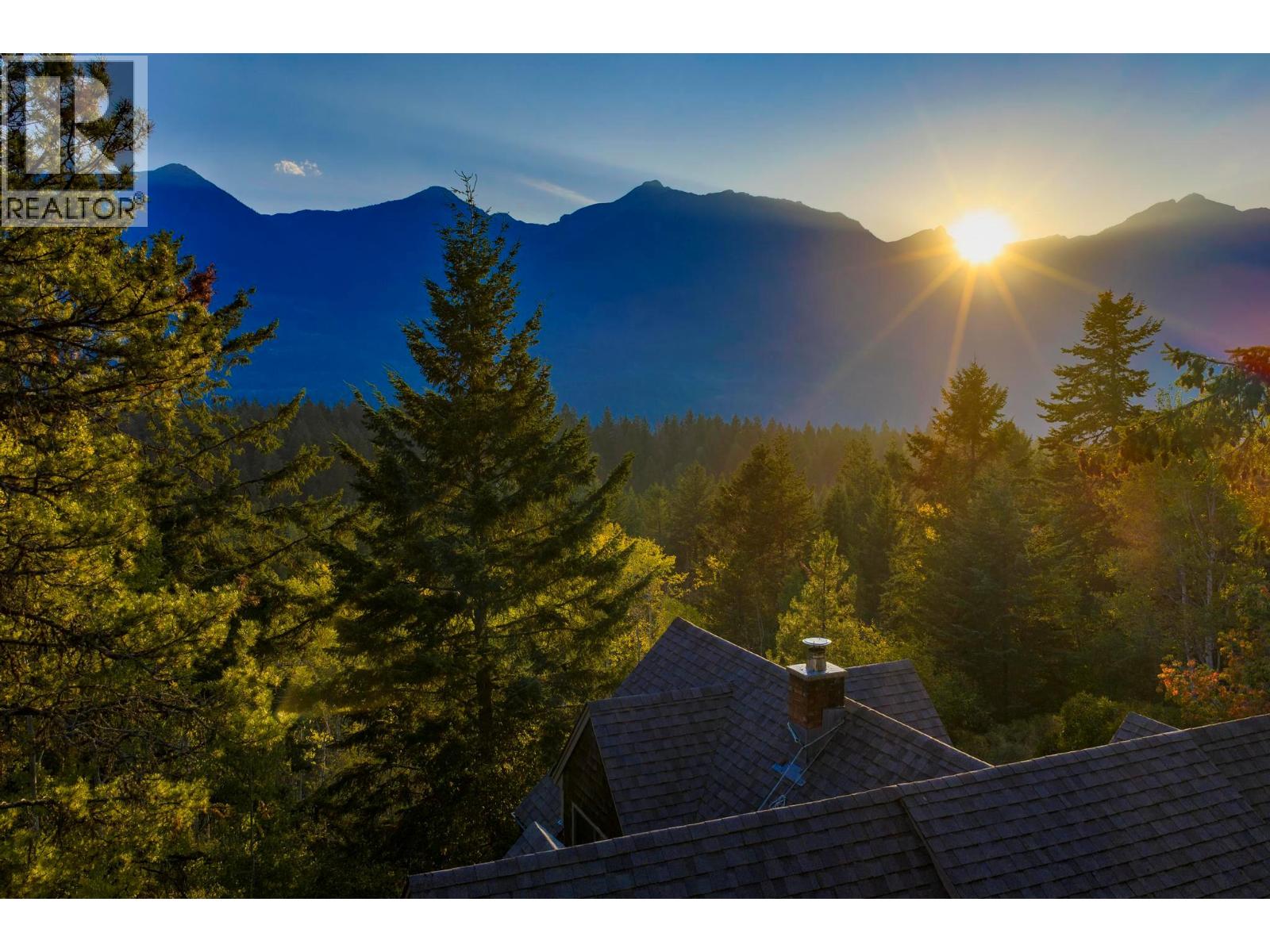 1615 Campbell Road, Golden, British Columbia  V0A 1H7 - Photo 8 - 10372773