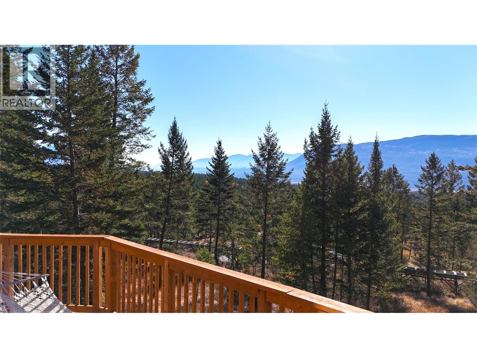 5285 Greenwood Road, Edgewater, British Columbia  V0A 1E0 - Photo 11 - 10370248