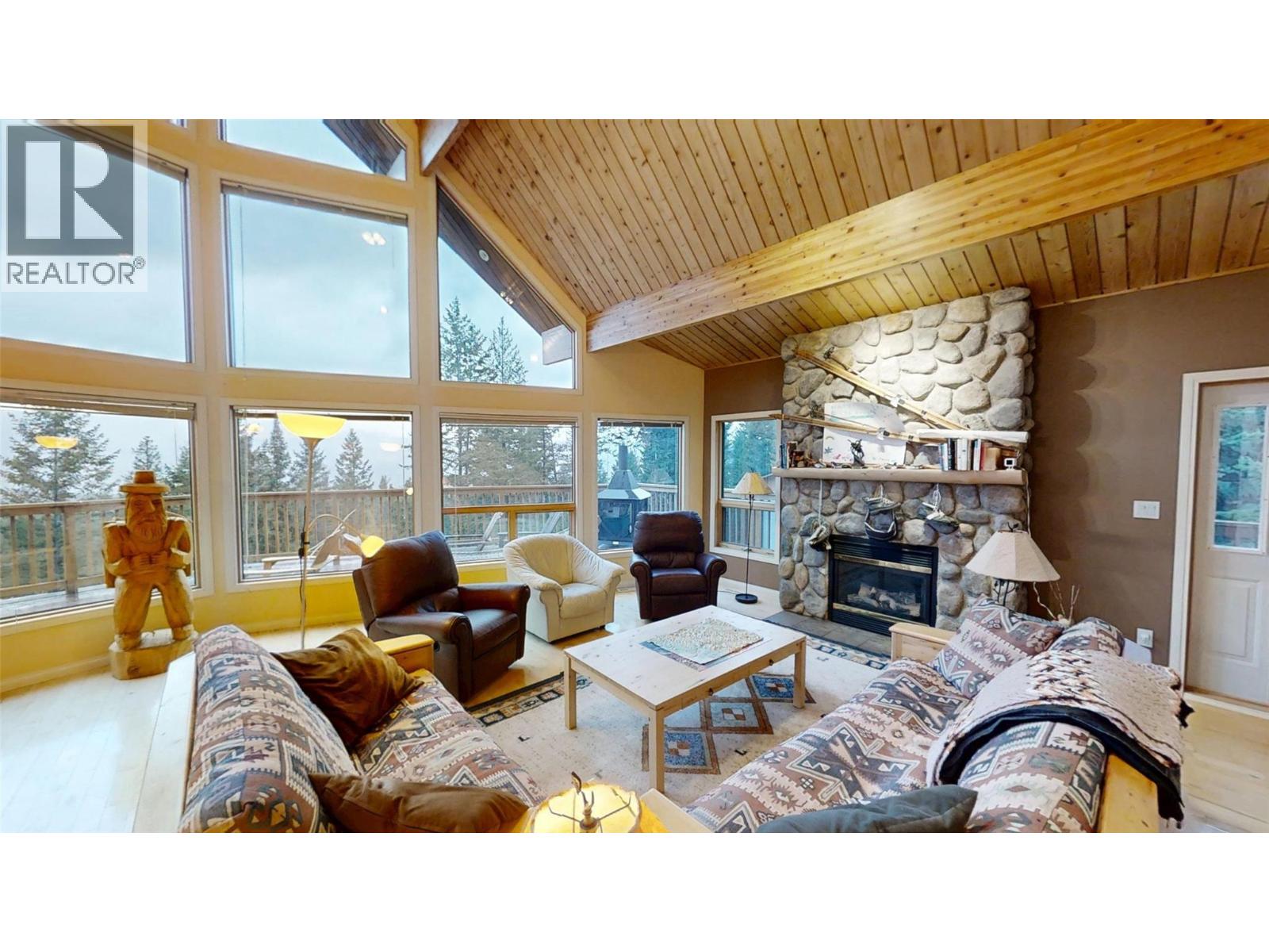 5285 Greenwood Road, Edgewater, British Columbia  V0A 1E0 - Photo 16 - 10370248