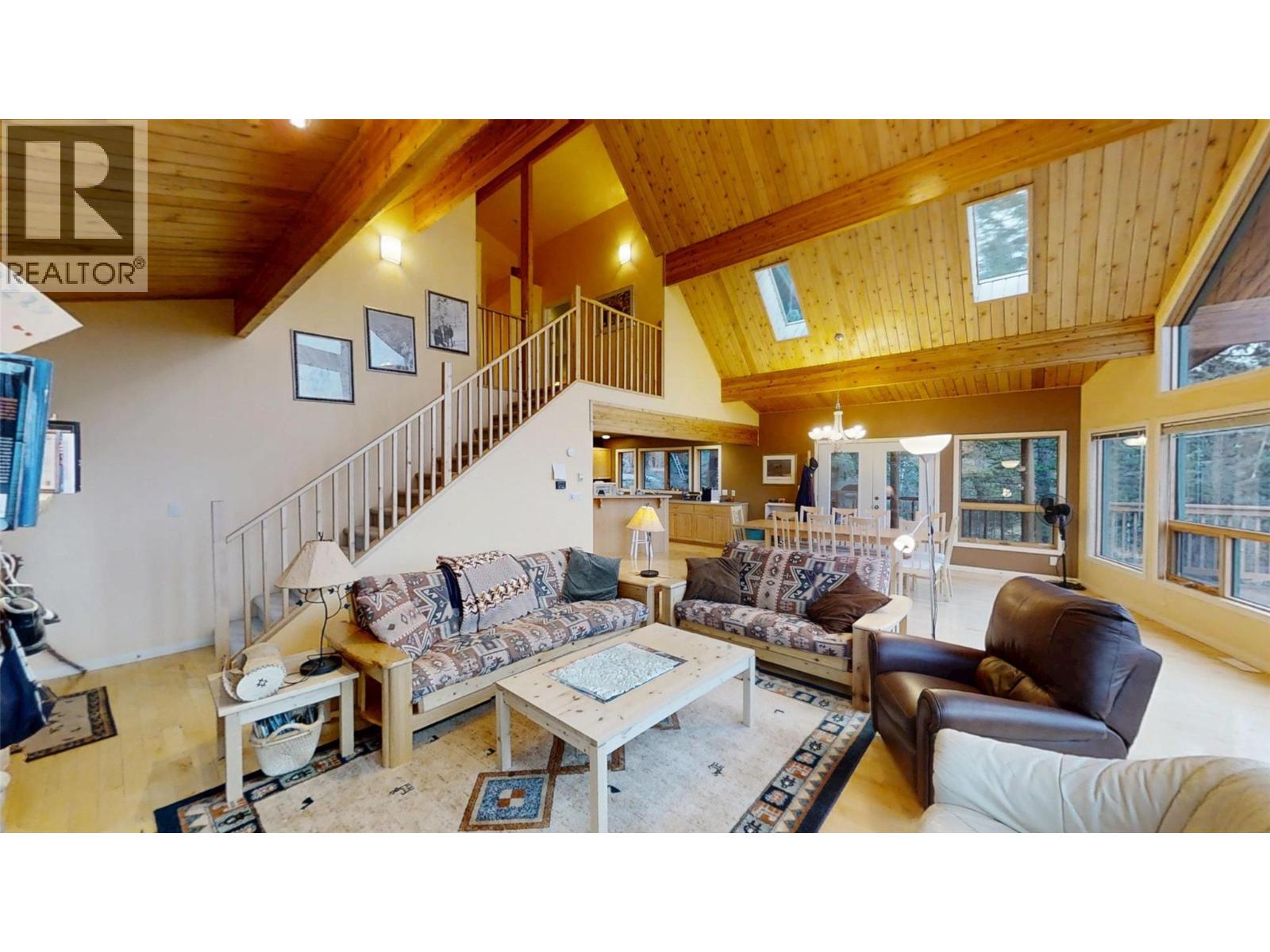 5285 Greenwood Road, Edgewater, British Columbia  V0A 1E0 - Photo 18 - 10370248