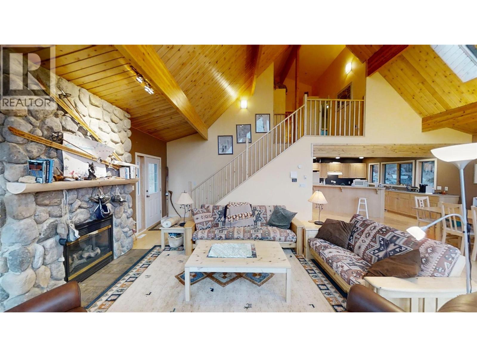 5285 Greenwood Road, Edgewater, British Columbia  V0A 1E0 - Photo 19 - 10370248