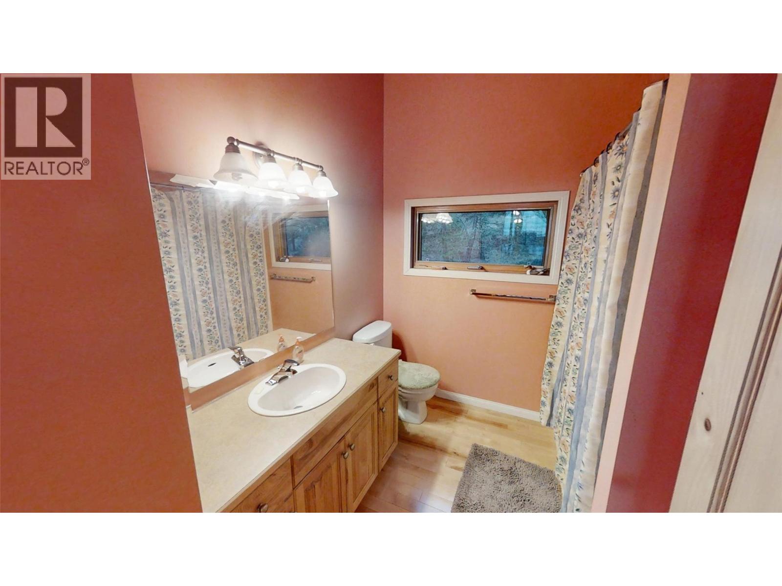 5285 Greenwood Road, Edgewater, British Columbia  V0A 1E0 - Photo 31 - 10370248