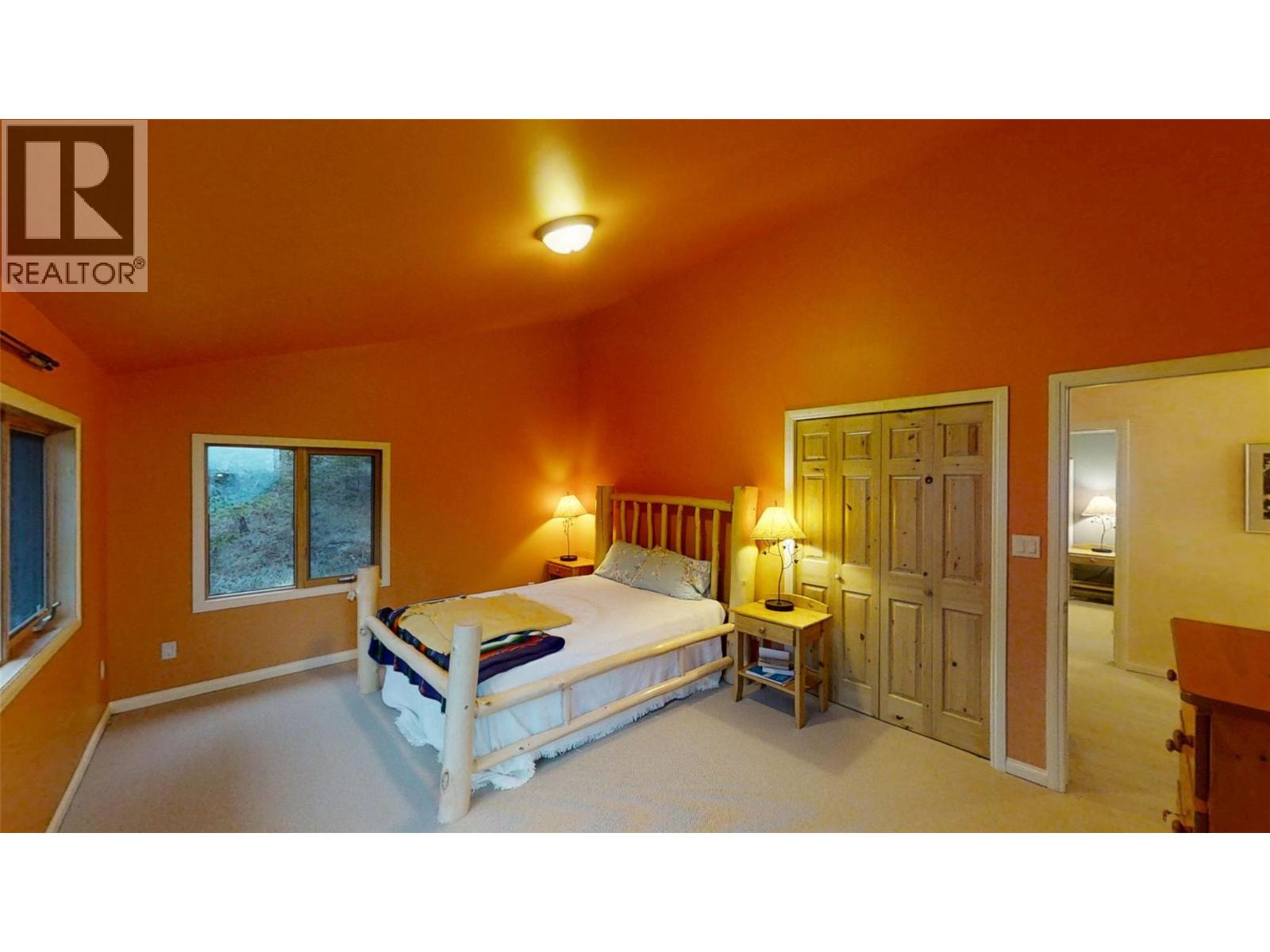 5285 Greenwood Road, Edgewater, British Columbia  V0A 1E0 - Photo 36 - 10370248