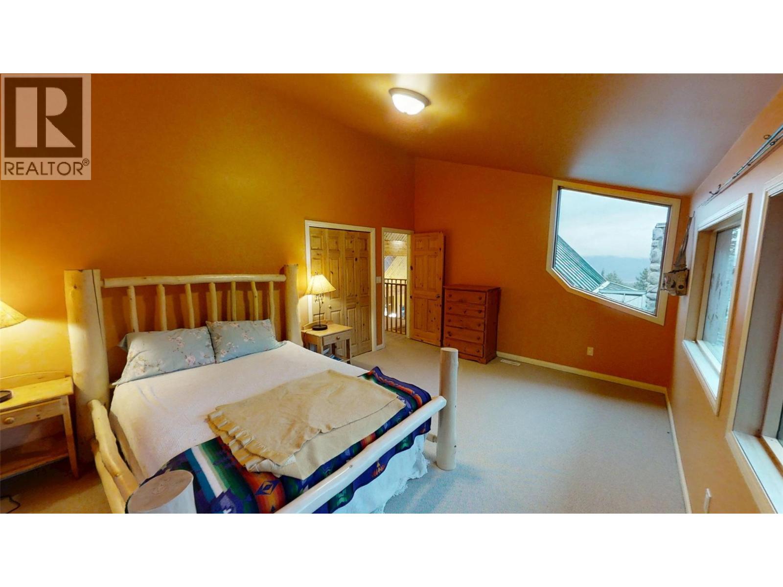 5285 Greenwood Road, Edgewater, British Columbia  V0A 1E0 - Photo 37 - 10370248