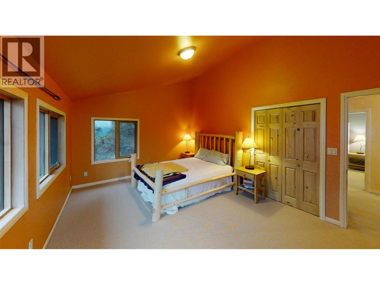 5285 Greenwood Road, Edgewater, British Columbia  V0A 1E0 - Photo 39 - 10370248