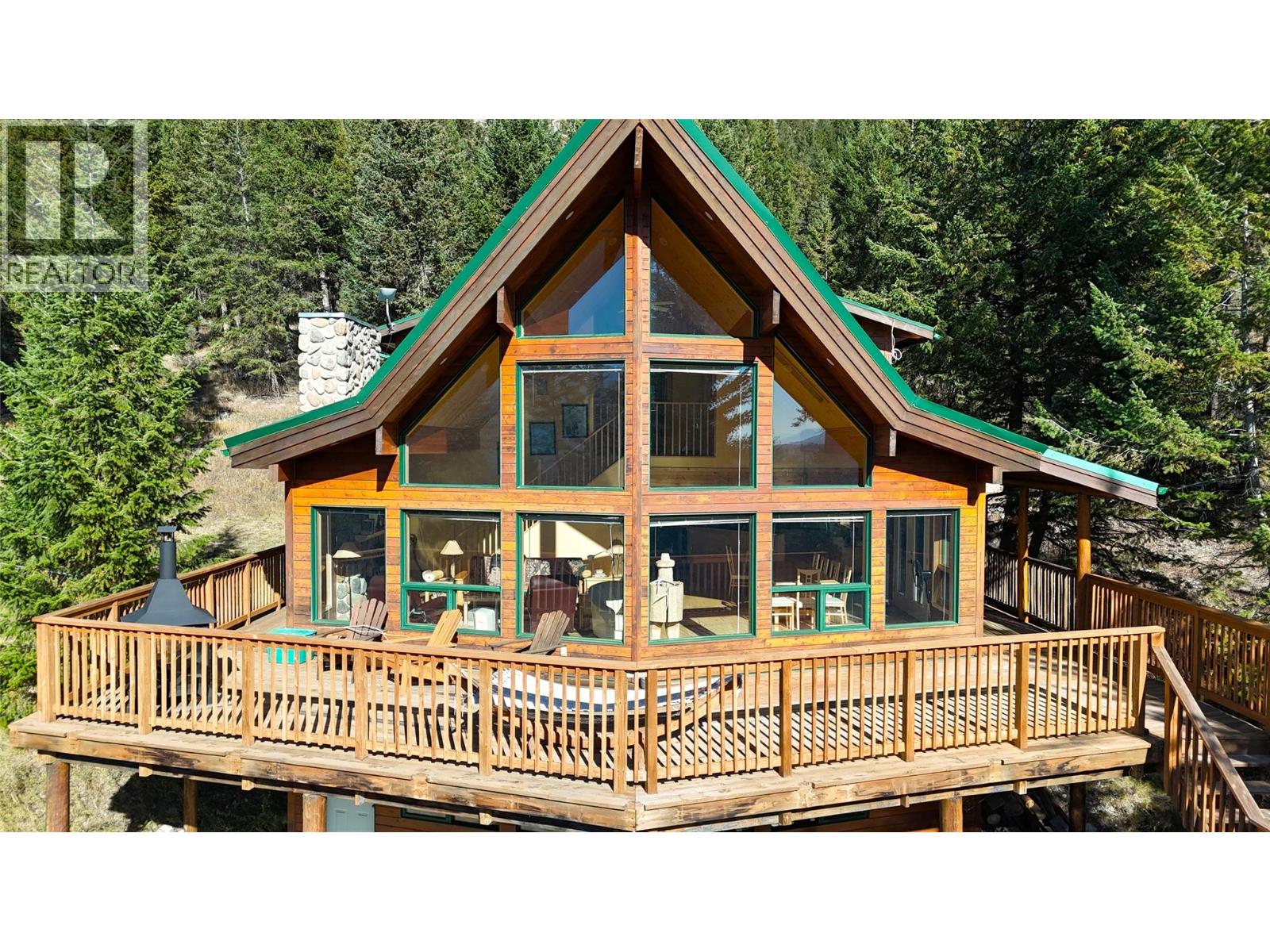 5285 Greenwood Road, Edgewater, British Columbia  V0A 1E0 - Photo 5 - 10370248