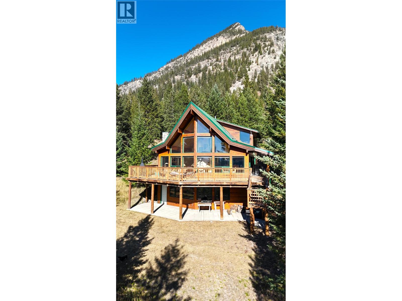 5285 Greenwood Road, Edgewater, British Columbia  V0A 1E0 - Photo 9 - 10370248