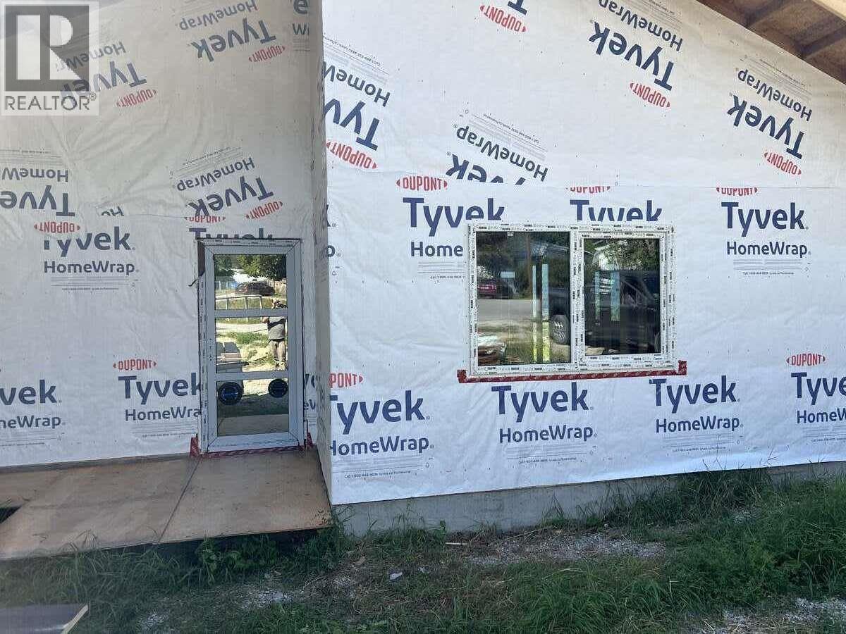 4764 Riverview Drive, Edgewater, British Columbia  V0A 1E0 - Photo 15 - 10373276