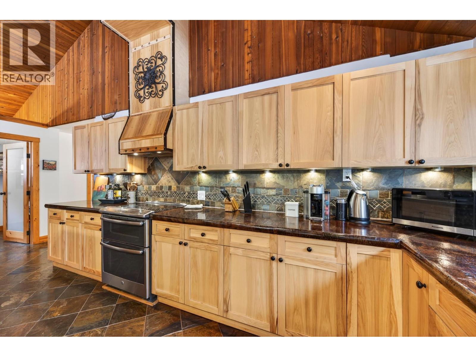 761 Golden Donald Upper Road, Golden, British Columbia  V0A 1H1 - Photo 12 - 10373340