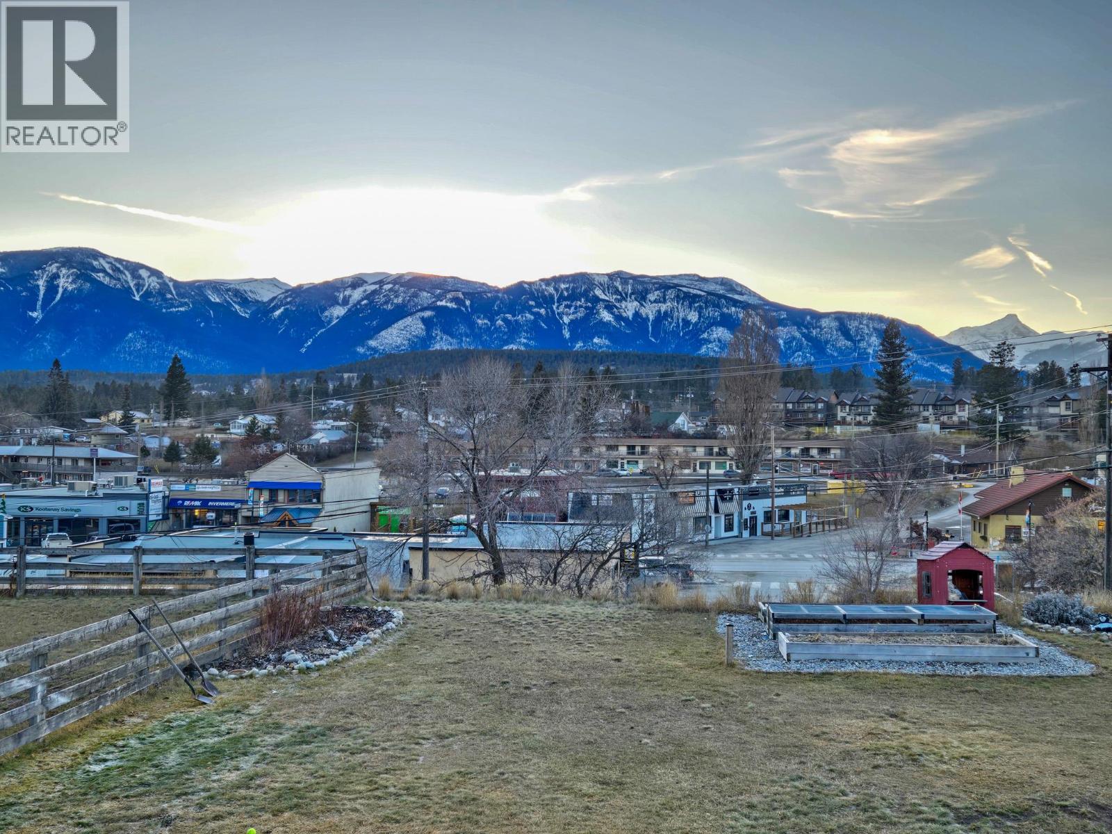 918 5th Avenue, Invermere, British Columbia  V0A 1K0 - Photo 24 - 10364832