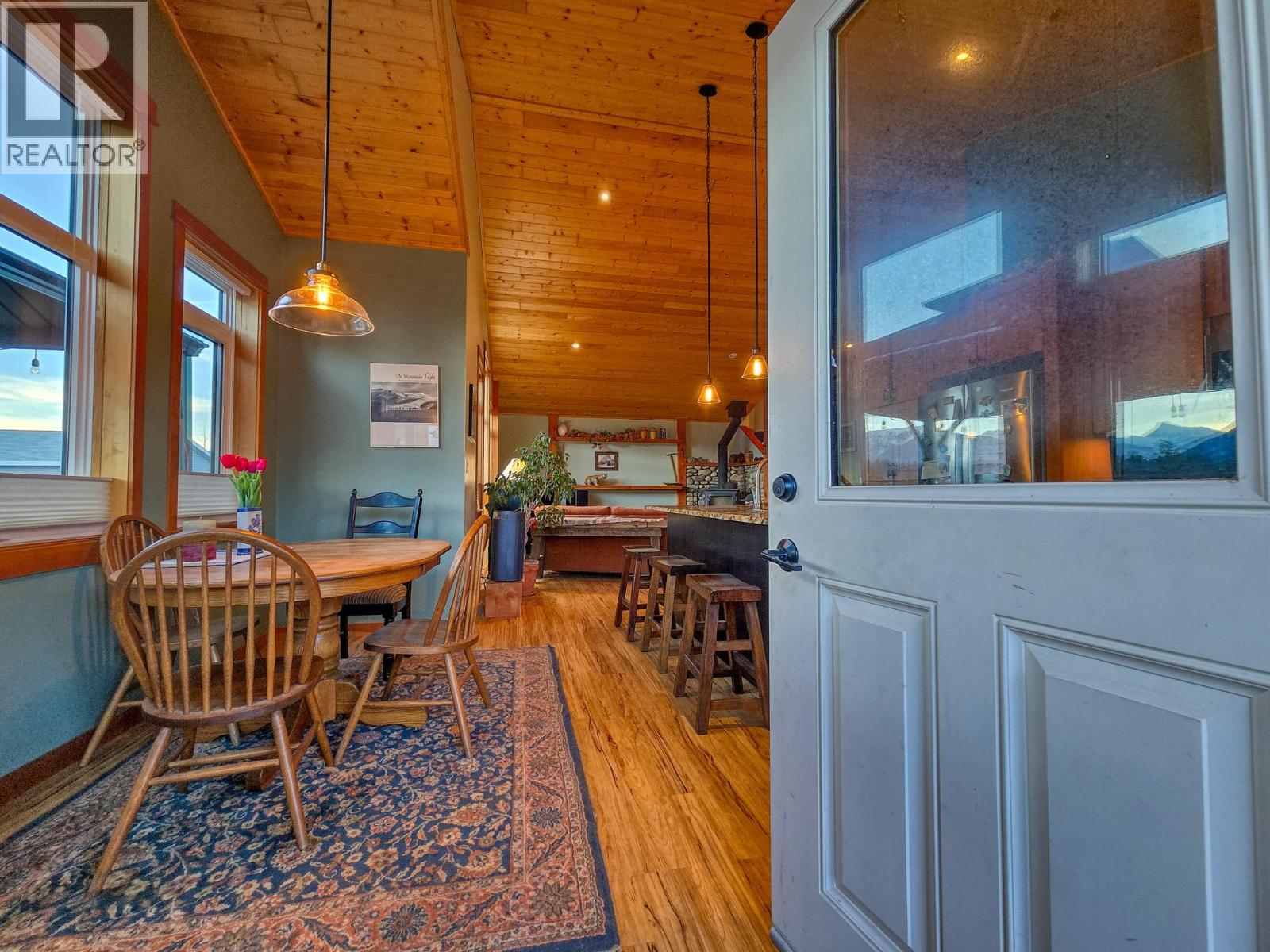 918 5th Avenue, Invermere, British Columbia  V0A 1K0 - Photo 28 - 10364832