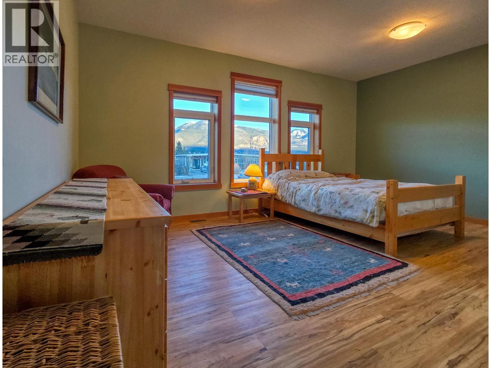 918 5th Avenue, Invermere, British Columbia  V0A 1K0 - Photo 34 - 10364832