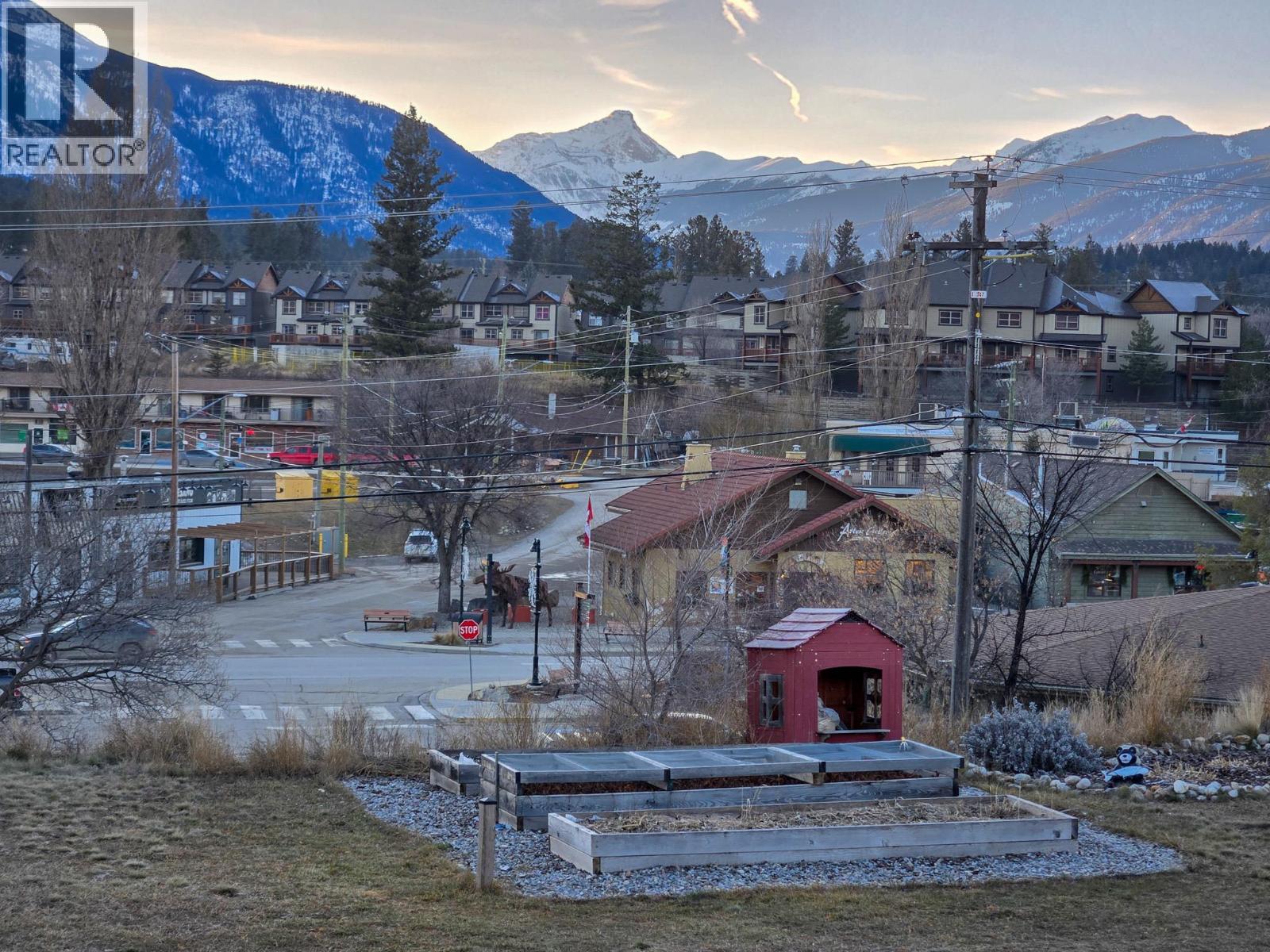 918 5th Avenue, Invermere, British Columbia  V0A 1K0 - Photo 44 - 10364832