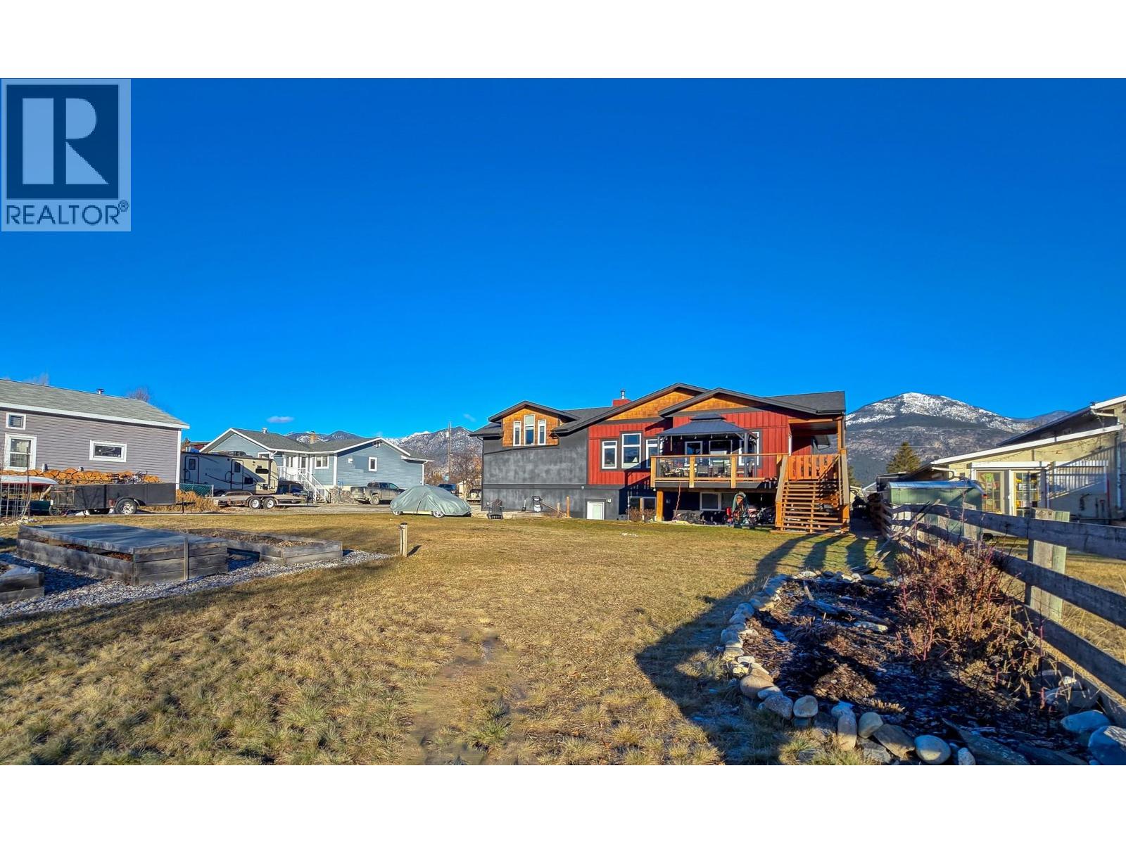 918 5th Avenue, Invermere, British Columbia  V0A 1K0 - Photo 62 - 10364832