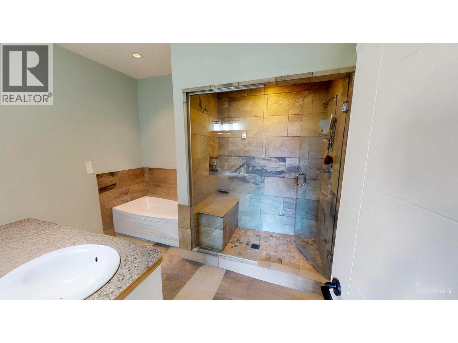 918 5th Avenue, Invermere, British Columbia  V0A 1K0 - Photo 72 - 10364832