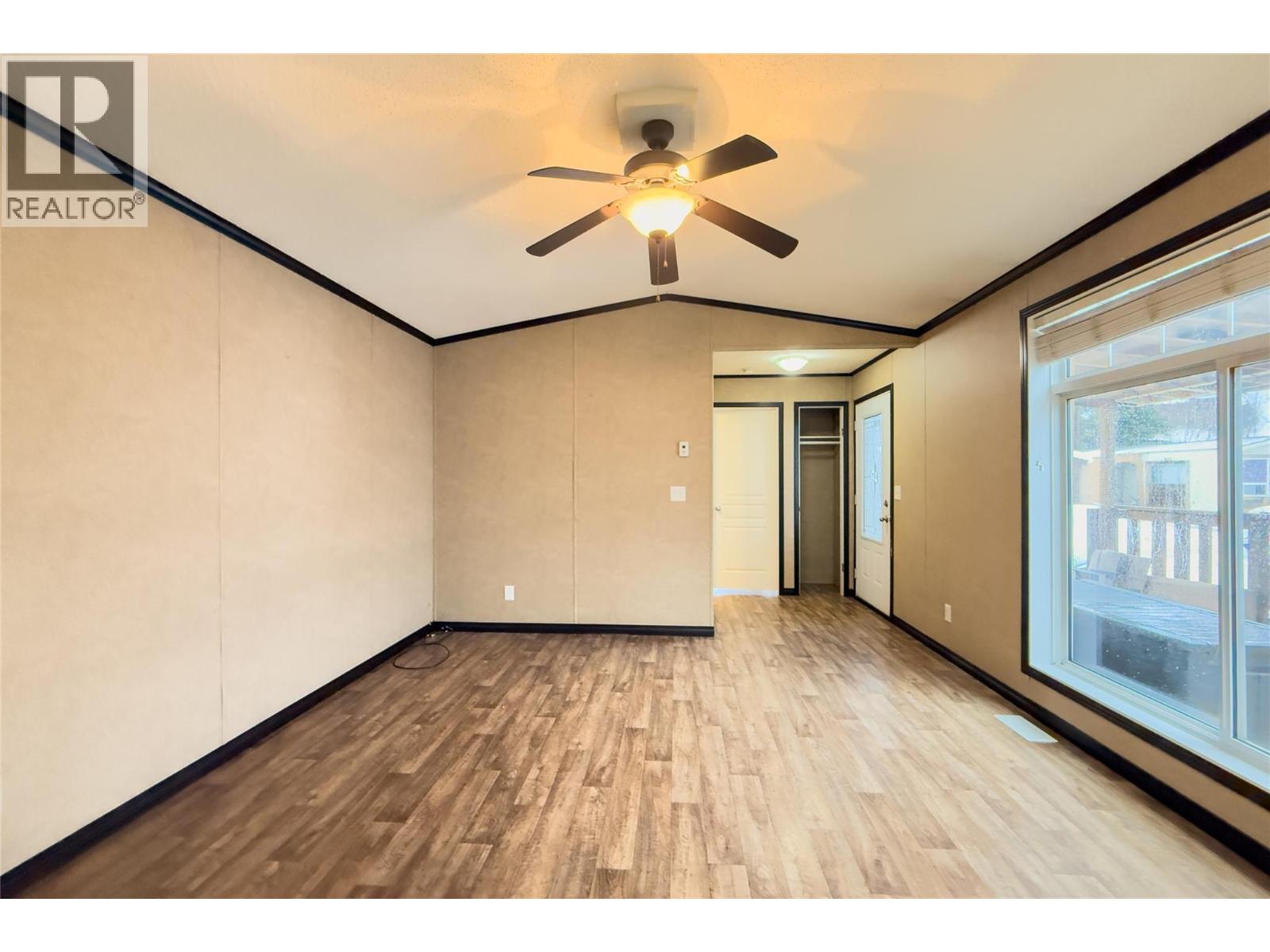 1400 12th Street Unit# 35, Golden, British Columbia  V0A 1H1 - Photo 3 - 10373588