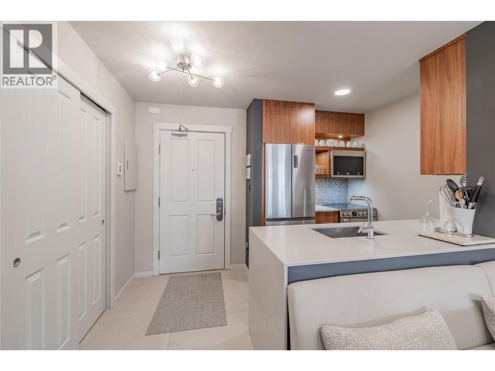 2050 Summit Drive Unit# 202, Panorama, British Columbia  V0A 1T0 - Photo 17 - 10373605