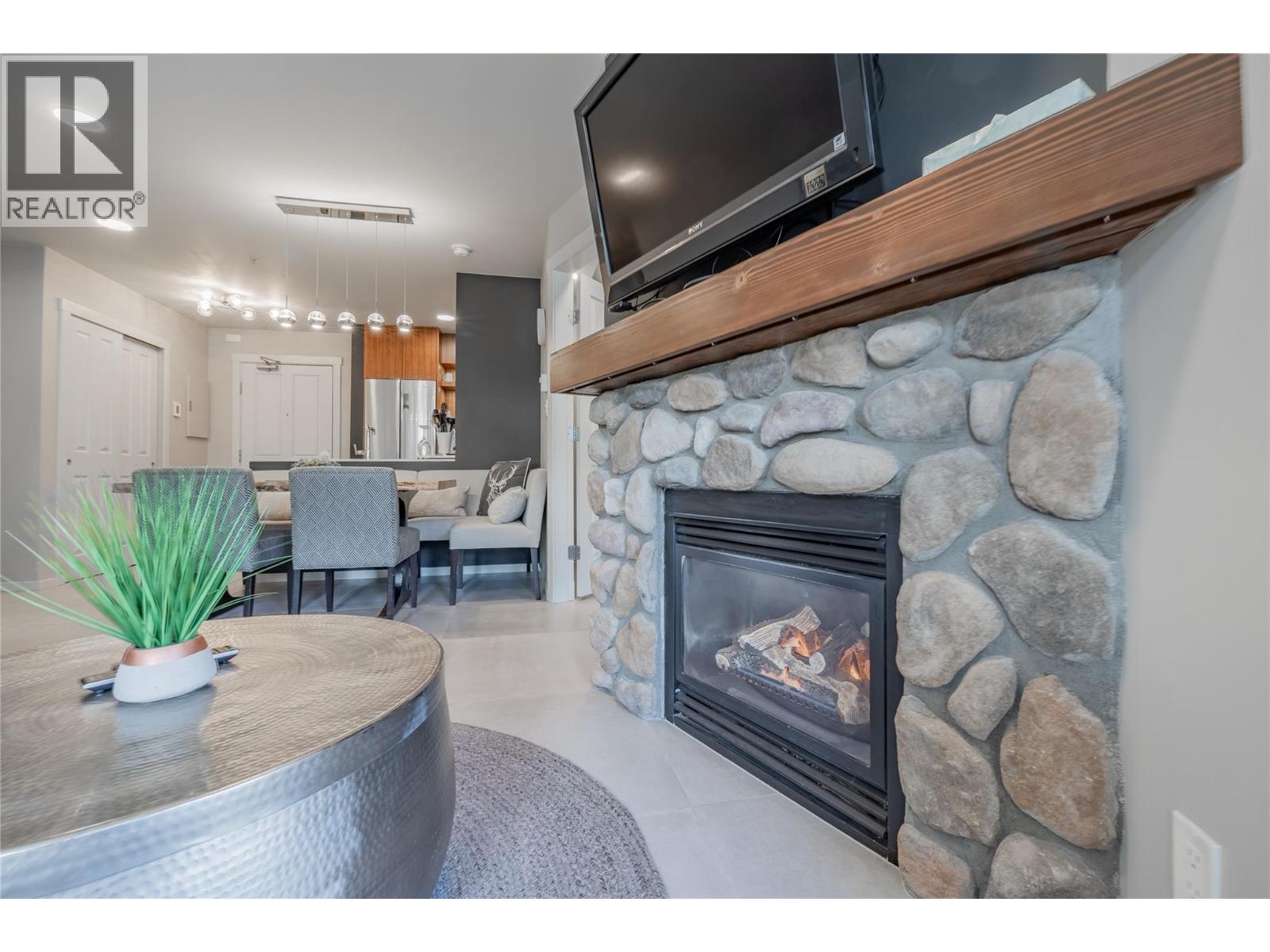 2050 Summit Drive Unit# 202, Panorama, British Columbia  V0A 1T0 - Photo 24 - 10373605