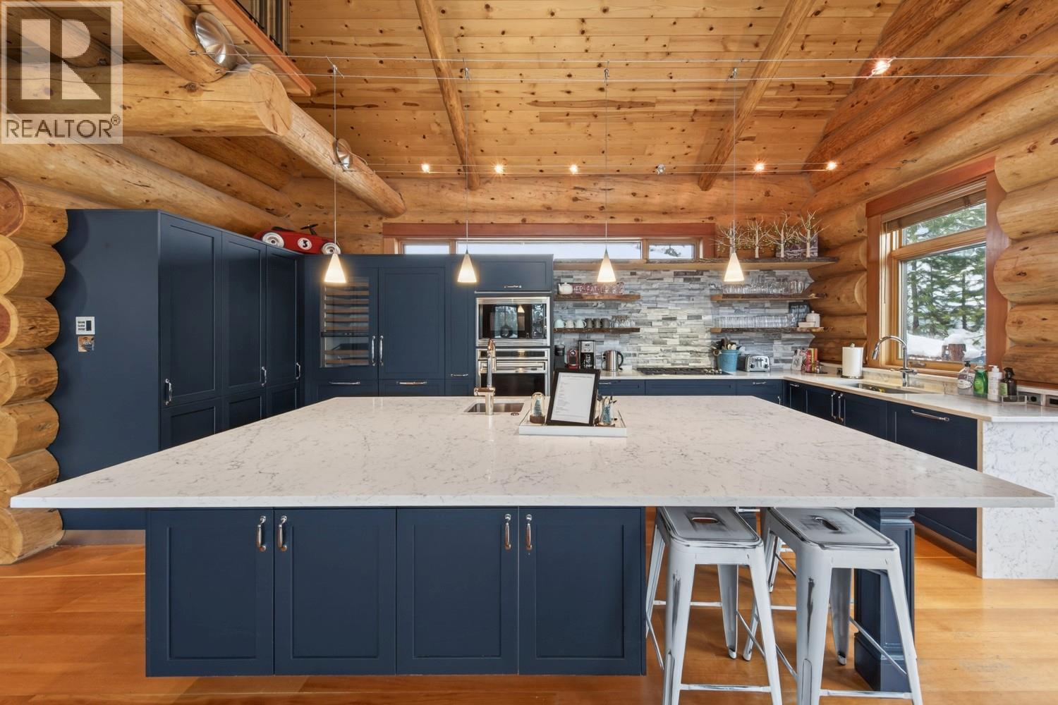 1783 Greywolf Drive, Panorama, British Columbia  V0A 1T0 - Photo 2 - 10373981