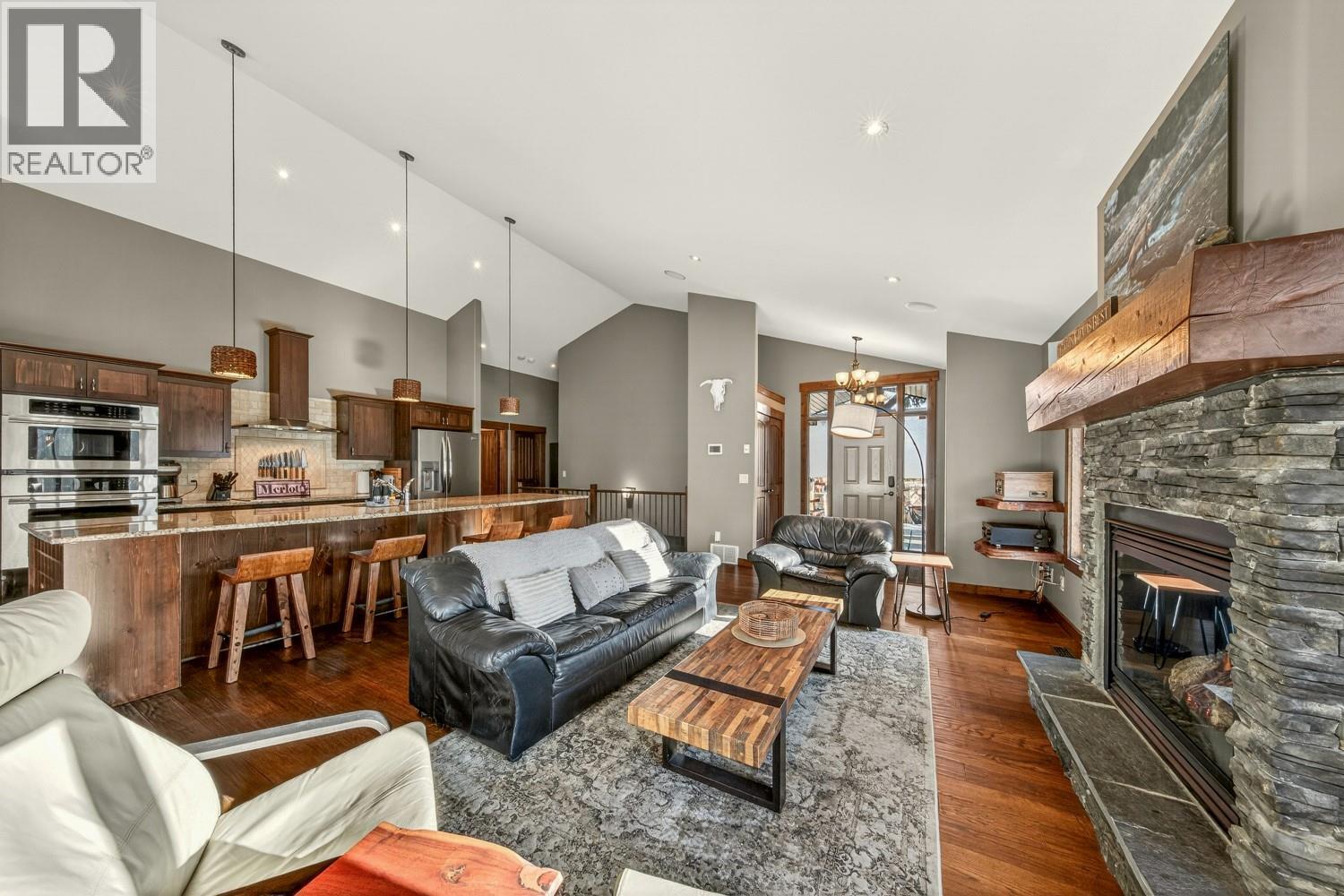 2596 Ledgerock Ridge, Invermere, British Columbia  V0A 1K6 - Photo 7 - 10373884