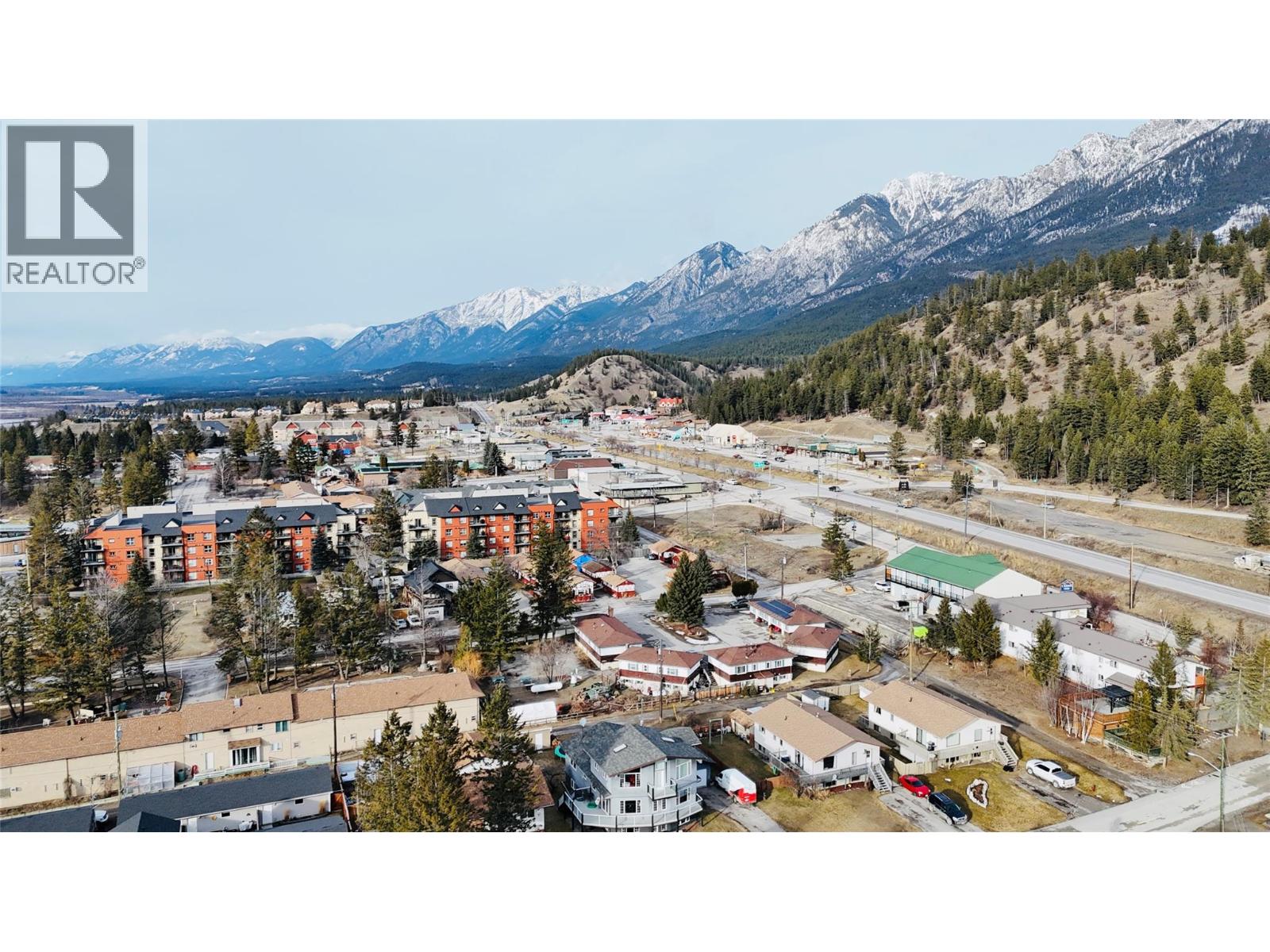 7599 Eaglecrest Lane Unit# 109, Radium Hot Springs, British Columbia  V0A 1M0 - Photo 41 - 10374976