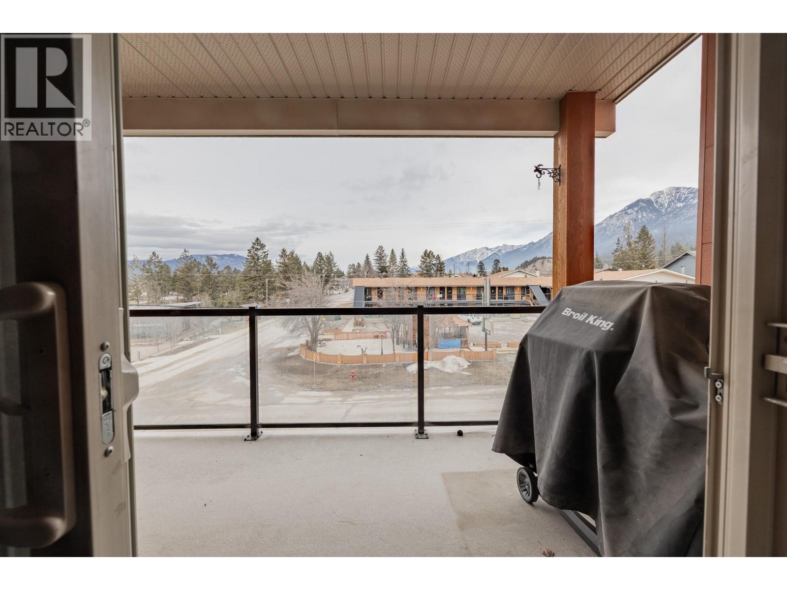 4874 Stanley Street Unit# 307, Radium Hot Springs, British Columbia  V0A 1M0 - Photo 18 - 10375070