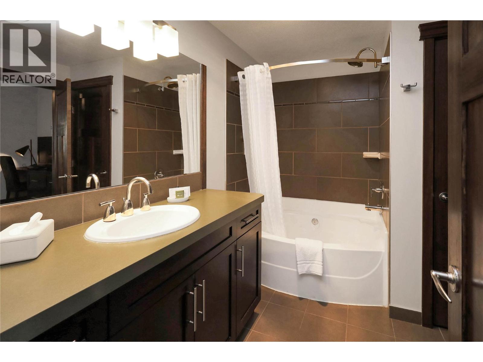 700 Bighorn Boulevard Unit# 715 F, Radium Hot Springs, British Columbia  V0A 1M0 - Photo 26 - 10375289