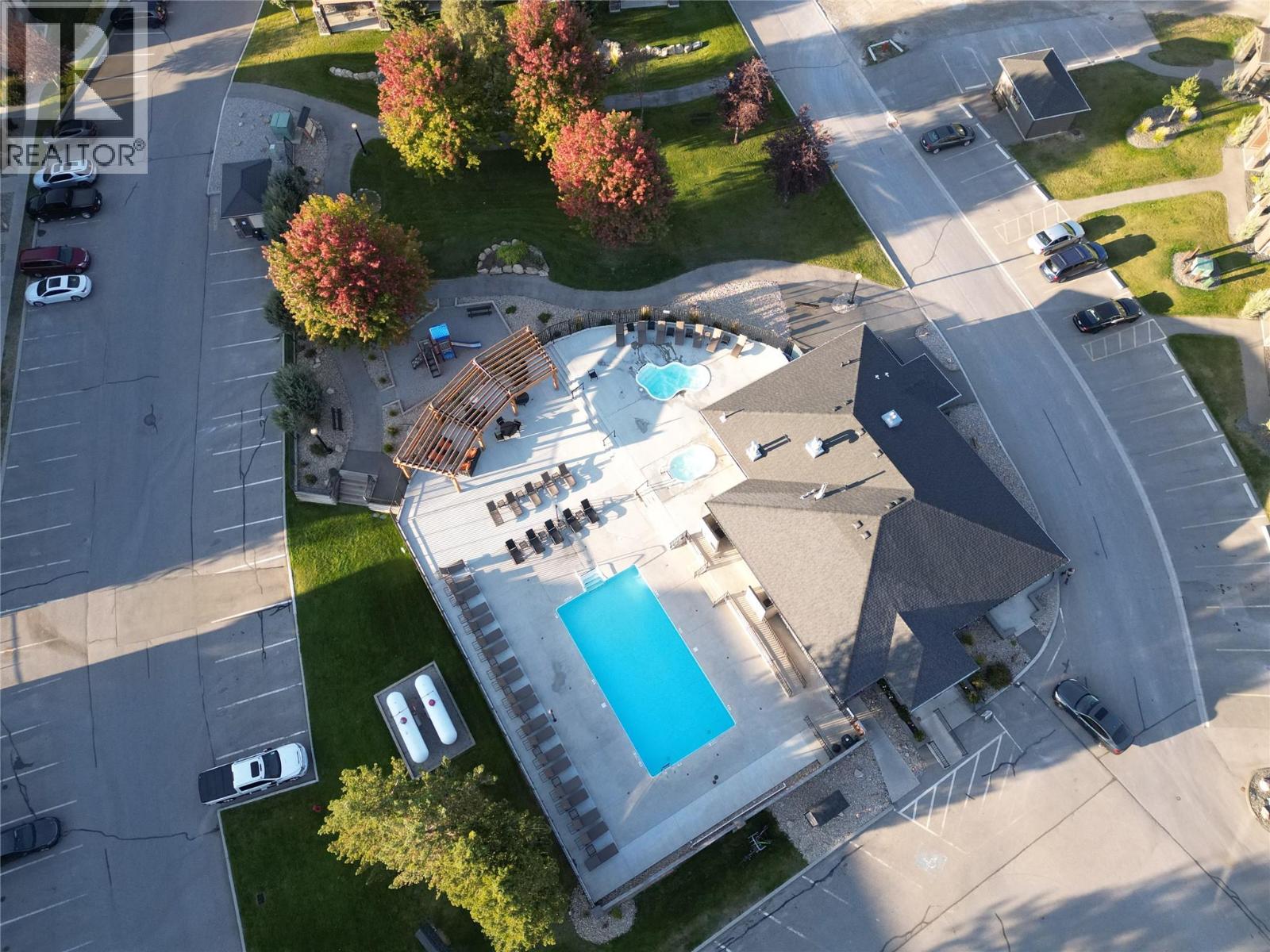 700 Bighorn Boulevard Unit# 715 F, Radium Hot Springs, British Columbia  V0A 1M0 - Photo 4 - 10375289